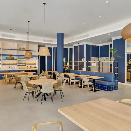 Benidorm 2* 피네스트라트